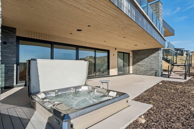 Building Photo - 3404 Wapiti Cyn Rd