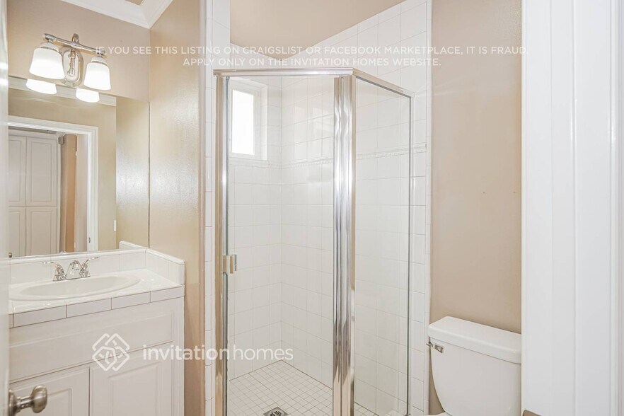 Building Photo - 1315 E Mission Rd