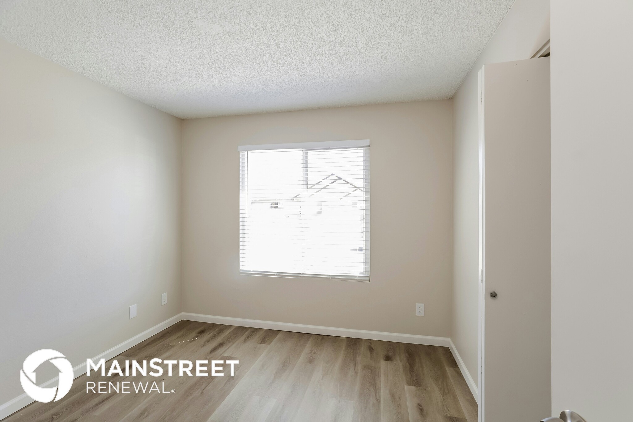 Building Photo - 13232 N 56th Ave