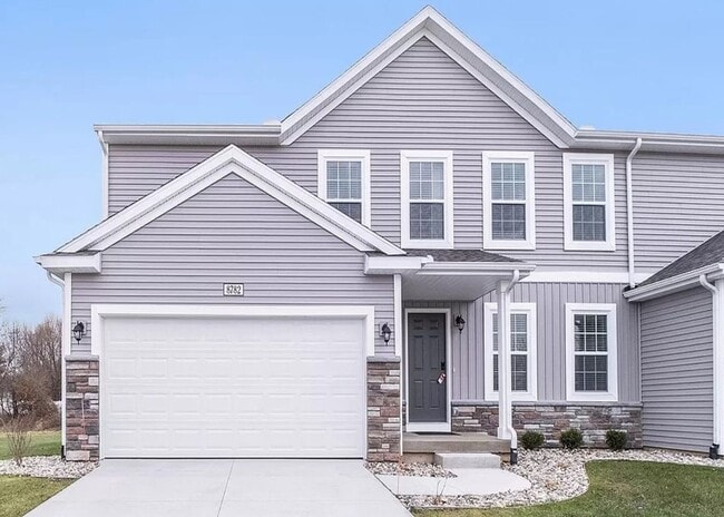 Building Photo - 4 Bedroom Available in Tiburon!