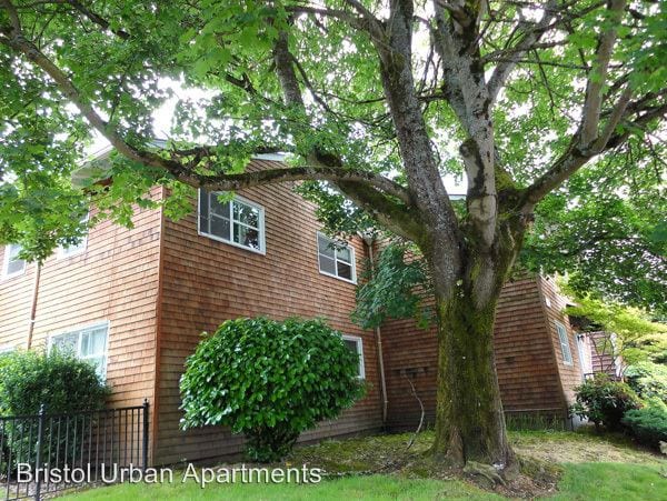 Building Photo - 3020 SE Waverleigh Blvd