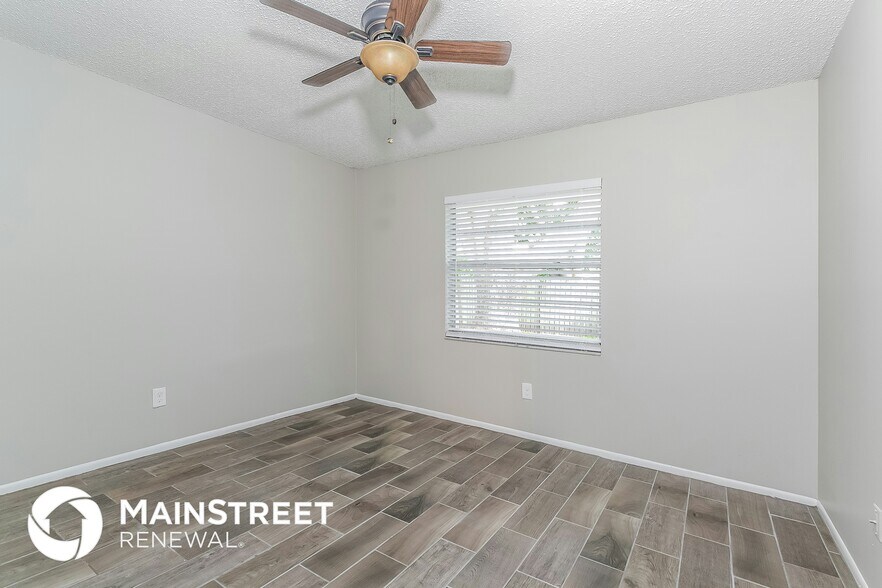 Building Photo - 2125 Turmeric Ave