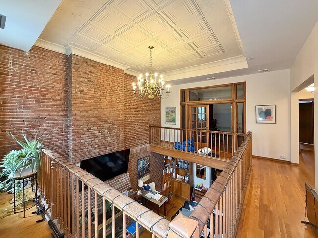 Building Photo - 418 Hudson St