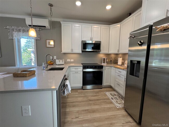 Building Photo - 119 Whittier Dr