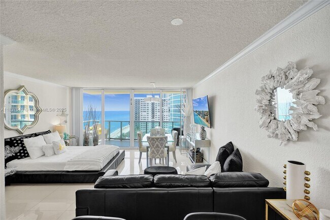 Building Photo - 2501 S Ocean Dr
