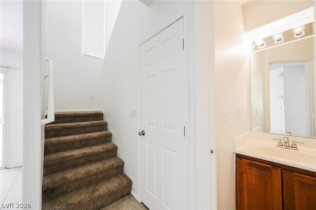 Building Photo - 9996 Alder Springs Ct