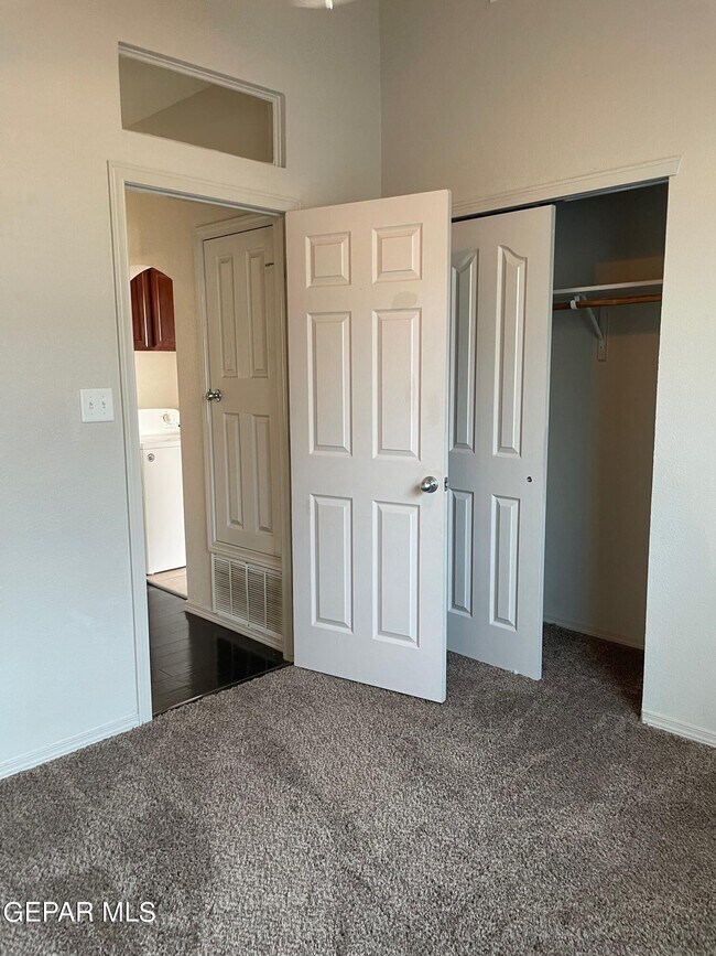 Building Photo - 11249 Duster Dr