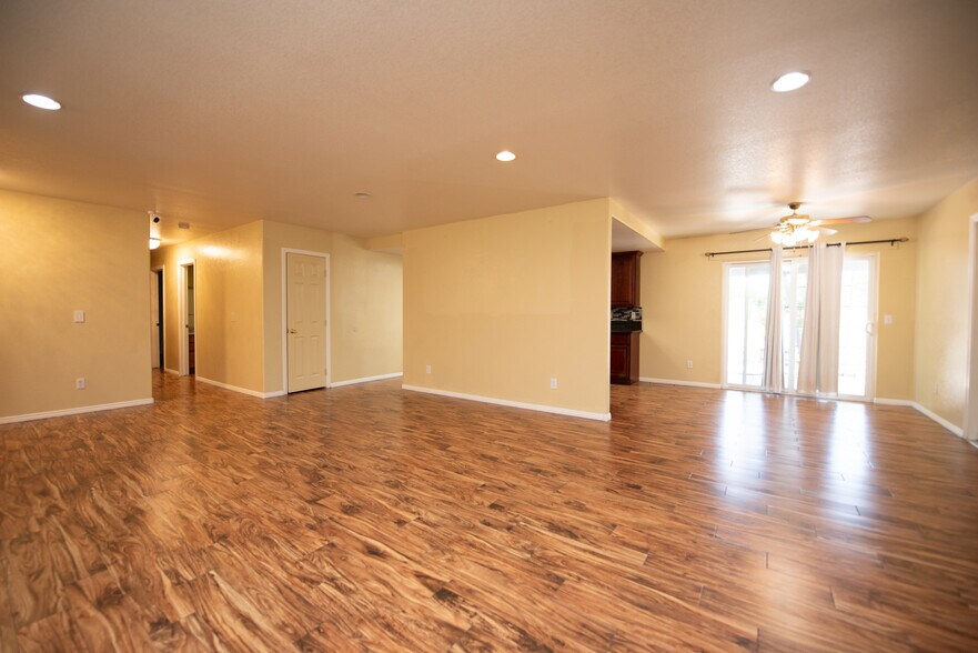 Building Photo - 21667 Laguna Rd