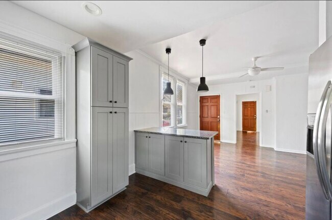 Building Photo - 4200 Homer Ave