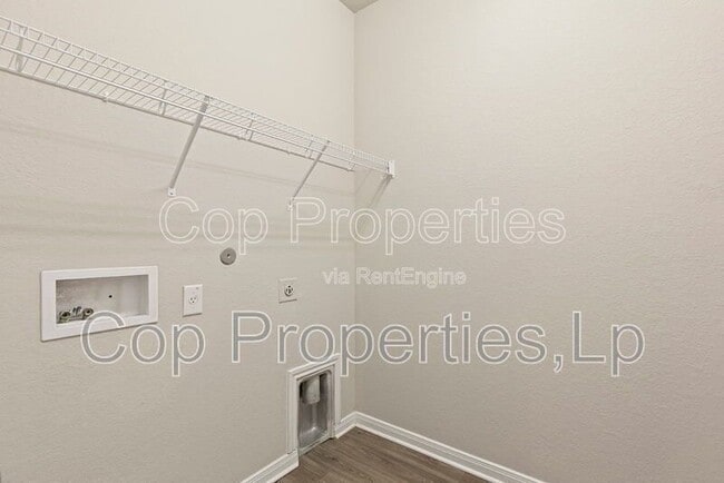 Building Photo - 5103 Topaz Bnd