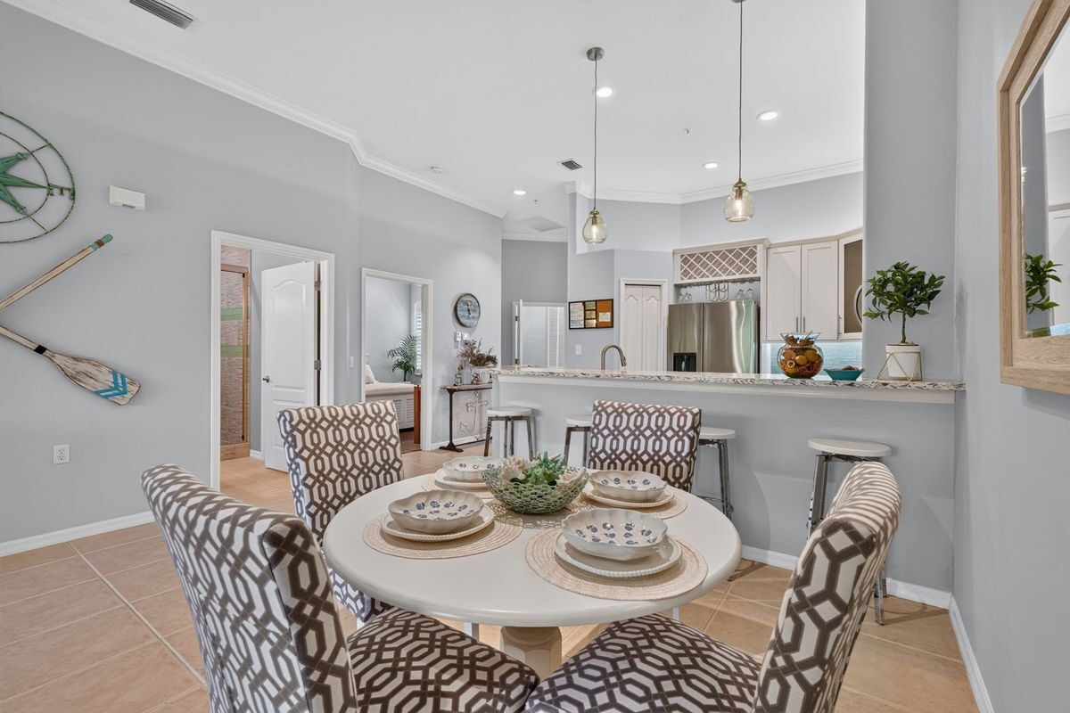 Building Photo - 1285 Sweetwater Cove