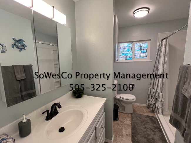 Building Photo - Beautiful Furnished Property; Three Bedroo...