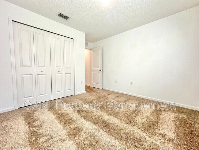 Building Photo - 3807 Whitney Wy