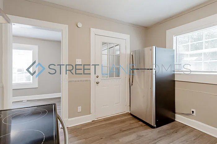 Building Photo - 2690 Suwanee Ave