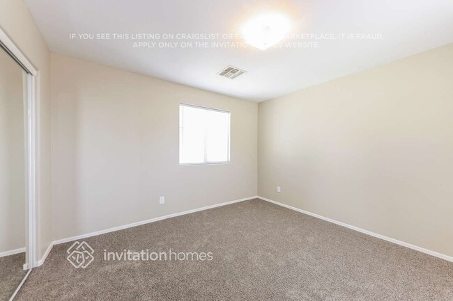 Building Photo - 427 N 66th Dr