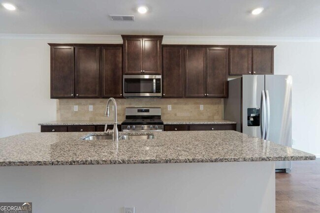 Building Photo - 2187 Foley Pk St