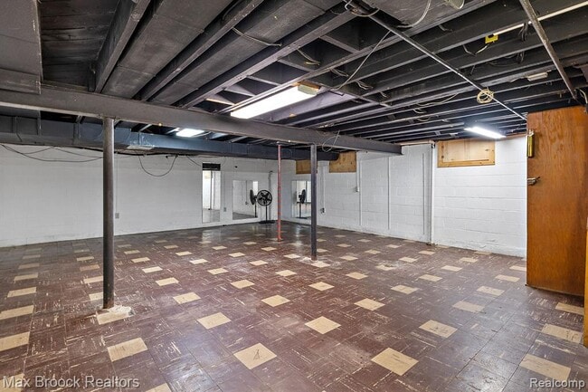 Building Photo - 966 Woodlea St