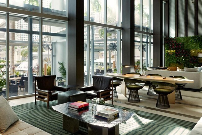 Building Photo - 200 Biscayne Blvd Way