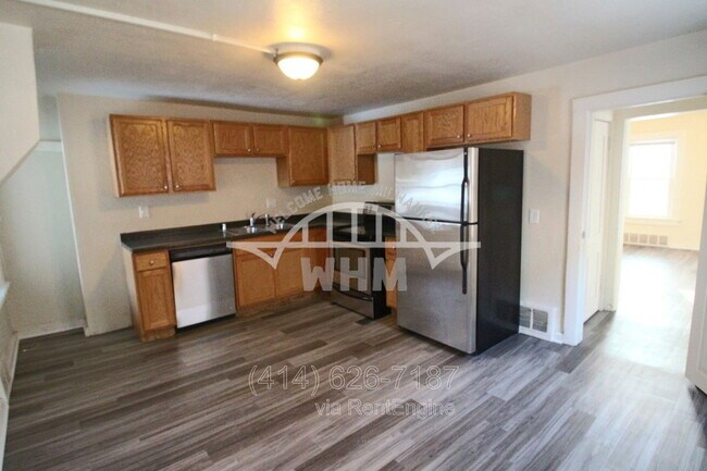 Building Photo - 1144 N 50th St
