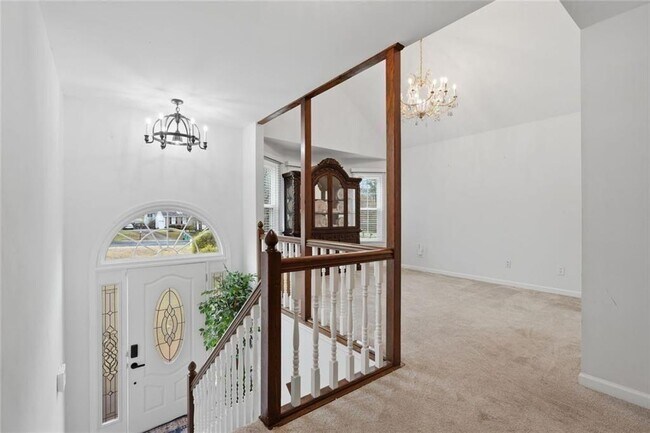 Building Photo - 638 Oberlochen Way