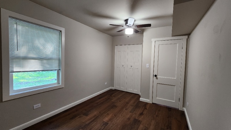 Building Photo - 41270 N Bayside Dr