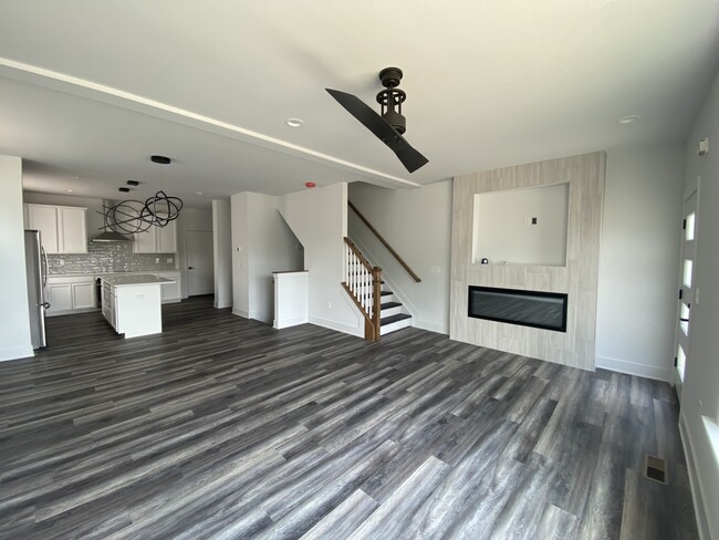 Building Photo - 3842 Duck Creek Rd