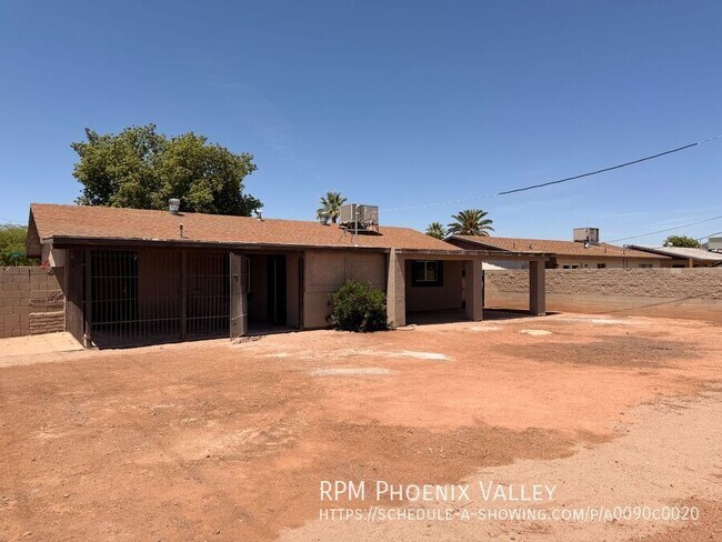 Building Photo - 301 N 3rd St