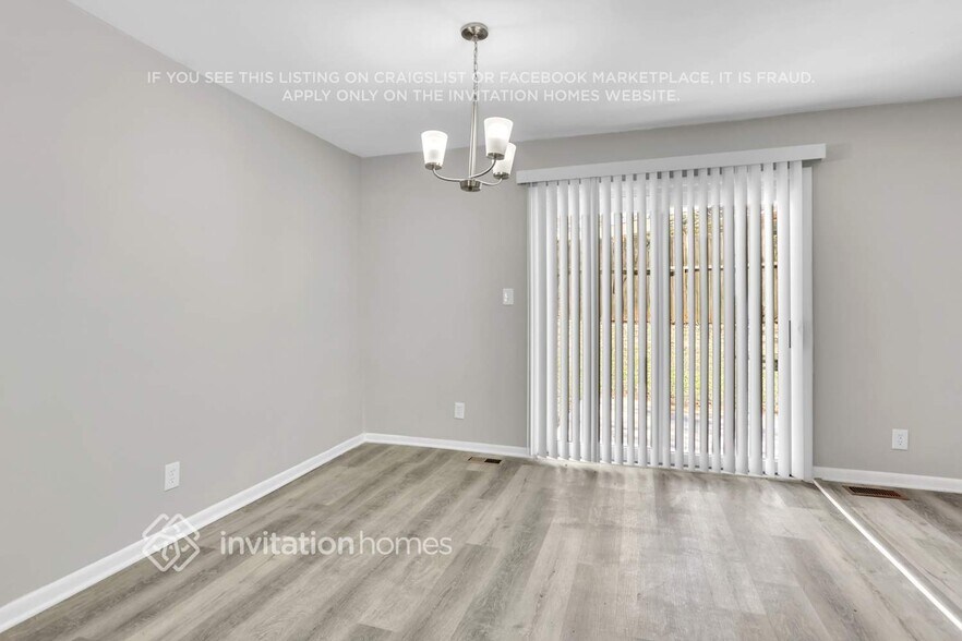 Building Photo - 3545 Stanford Cir