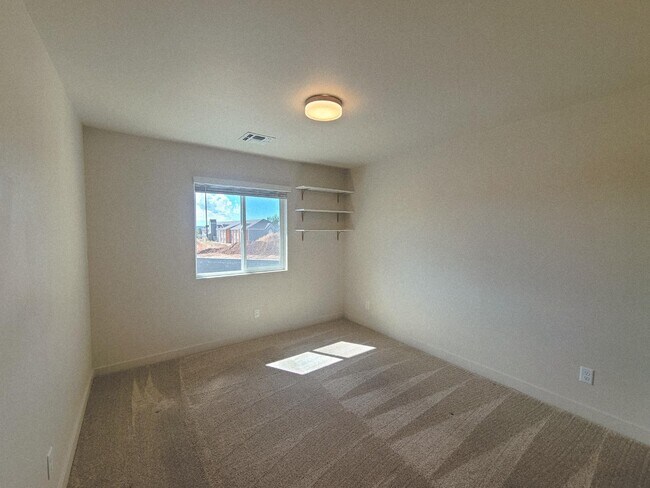 Building Photo - 12296 Curtis Ct