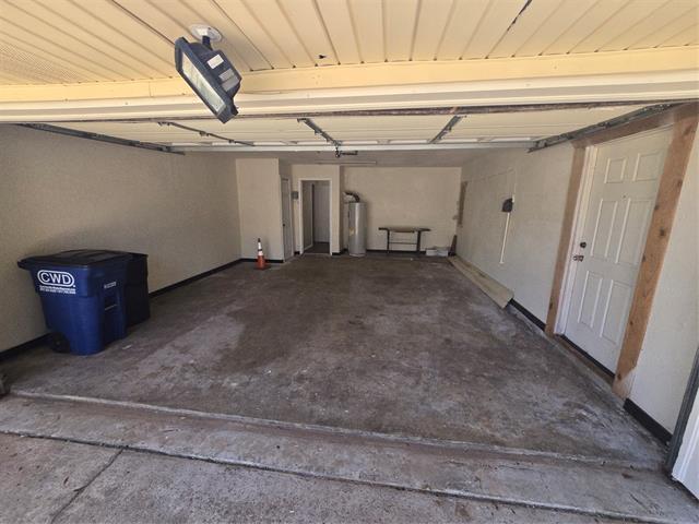 Building Photo - 508 Tarragon Ln