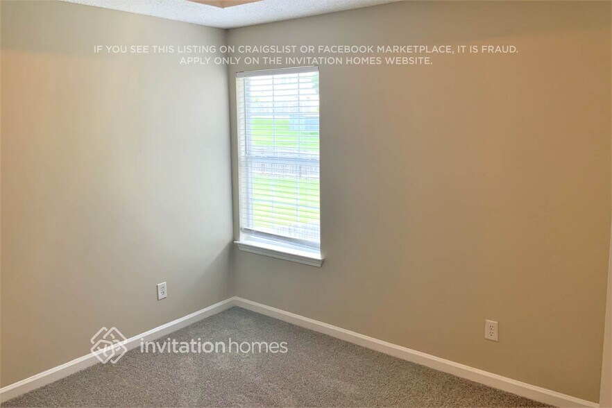 Building Photo - 5787 Blacktop Ct