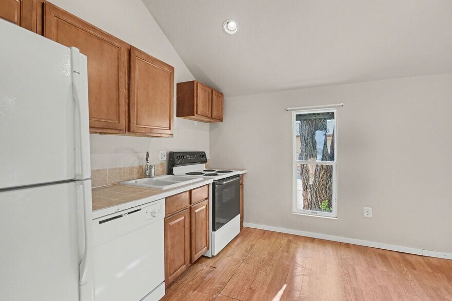 Building Photo - 3602 1/2 West Colorado Avenue