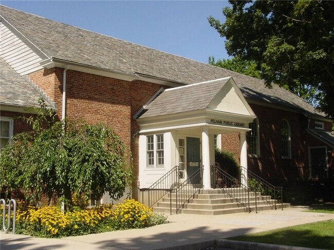 Building Photo - 323 Wolfs Ln