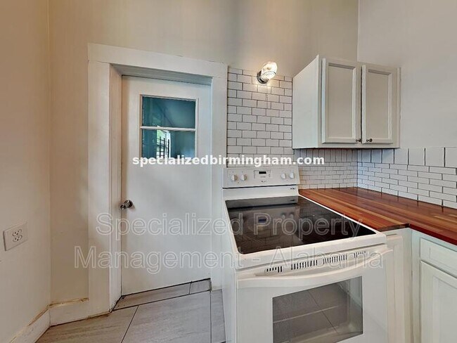 Building Photo - 5813 2nd Ave N