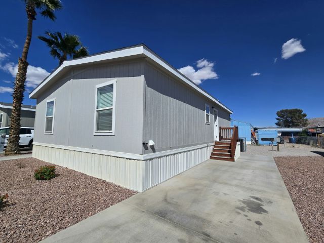 Building Photo - 4650 E Carey Ave