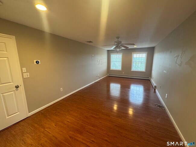 Building Photo - 32 Tyler Hill Rd