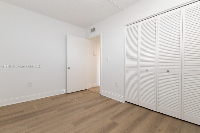 Building Photo - 8420 SW 133rd Avenue Rd