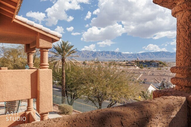 Building Photo - 801 Mesquite Springs Dr