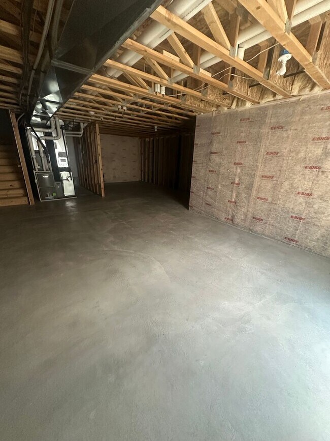 Building Photo - Gorgeous South Jordan Property!!!