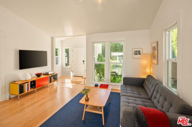 Building Photo - 2012 Linden Ave