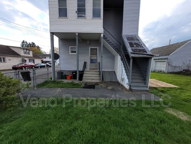 Building Photo - 1850 8th Ave