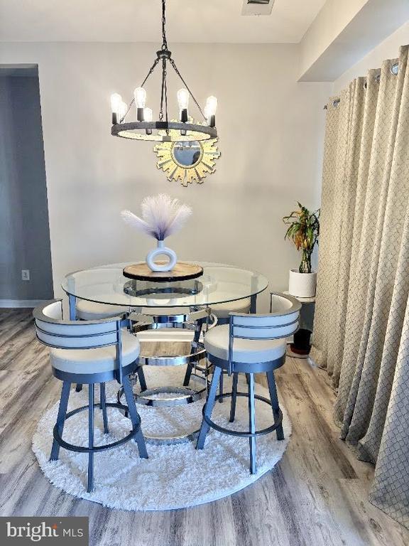 Building Photo - 25340 Lake Mist Square