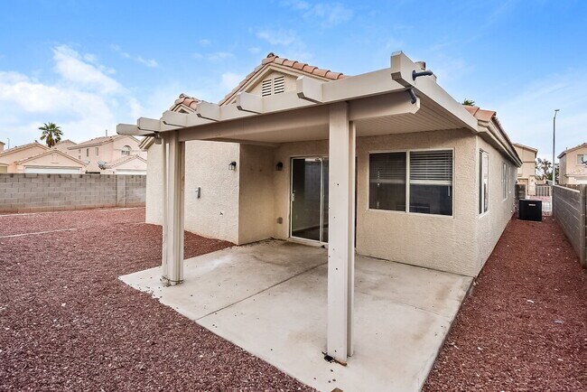 Building Photo - 3445 Golden Pedal St