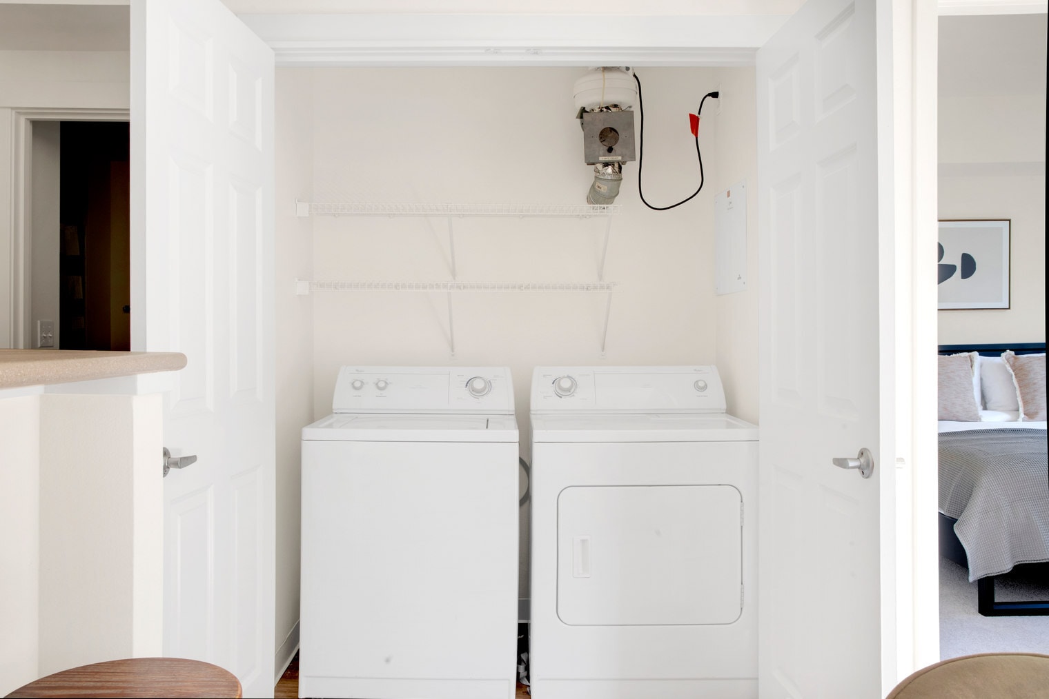 Building Photo - 11000 NE 10th St