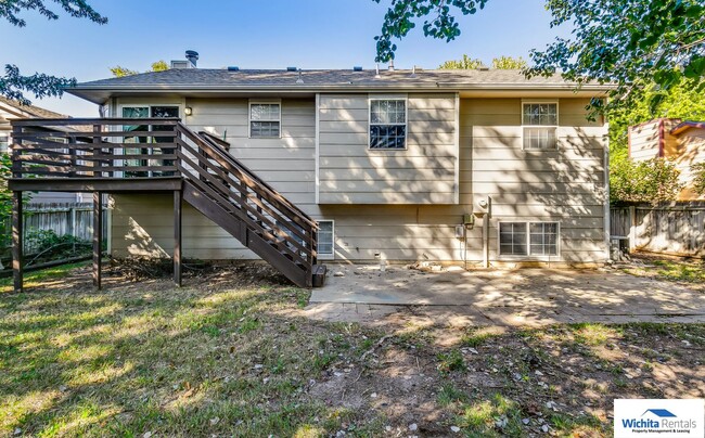 Building Photo - Northwest Wichita - 5 bedroom 3 bath home