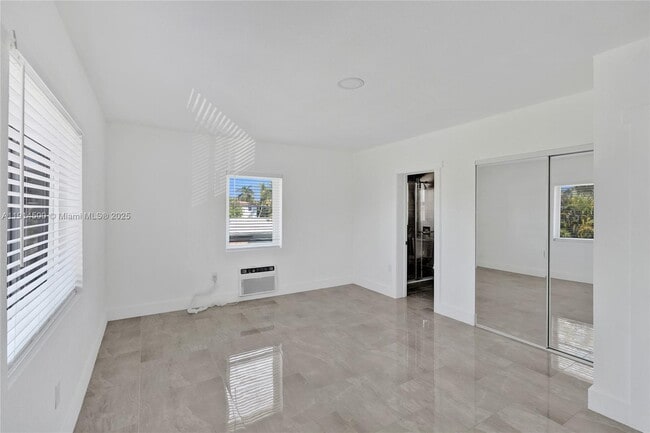 Building Photo - 7115 Rue Granville