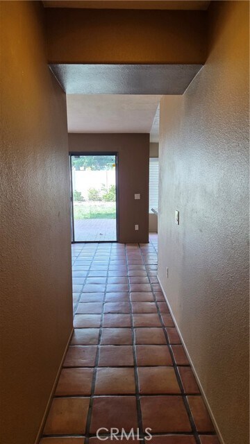 Building Photo - 25568 Blackthorne Dr