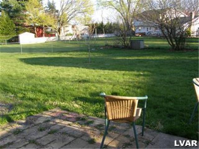 Large Backyard - 4008 Oakland Road