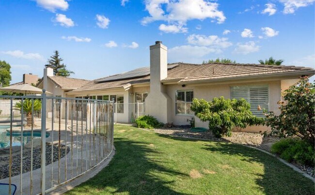 Building Photo - 13019 Queen Palm Ct