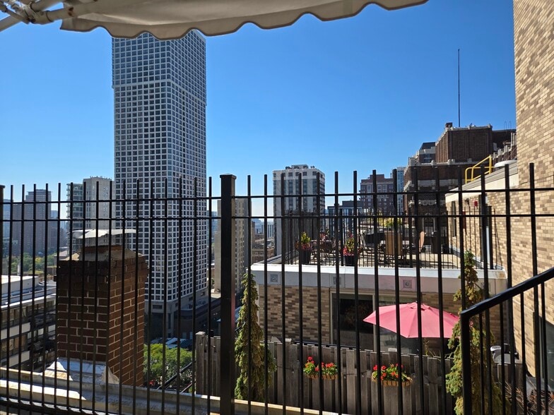 Building Photo - 40 E Cedar St